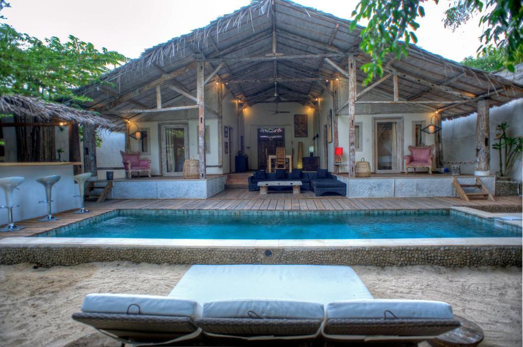 Villa Rumah Rinda Гили Траванган Номер фото