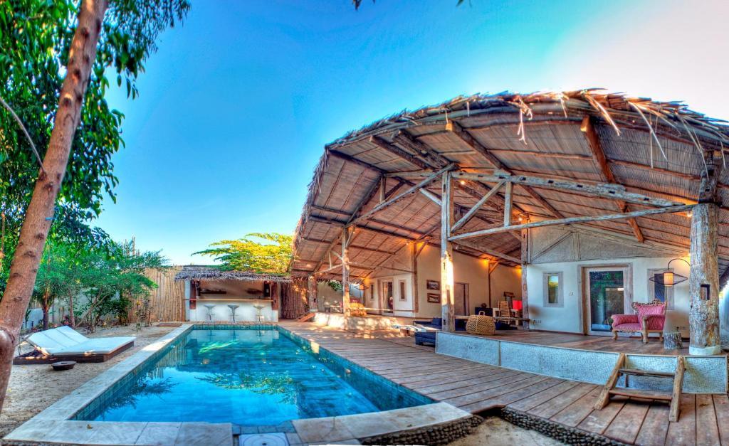 Villa Rumah Rinda Гили Траванган Номер фото