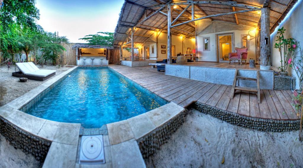 Villa Rumah Rinda Гили Траванган Номер фото